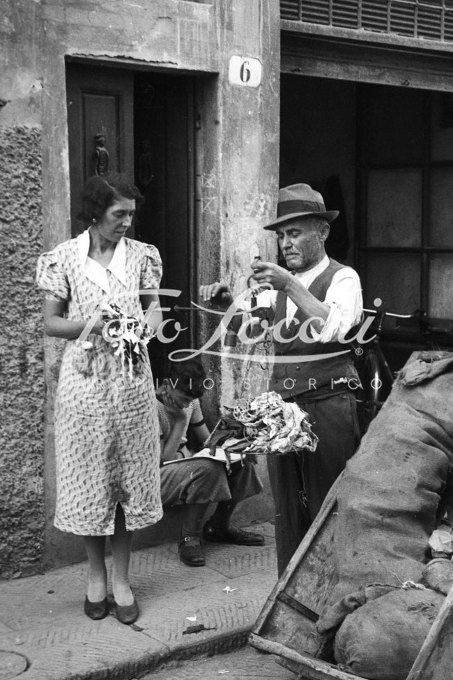 Rag-and-bone man in Florence