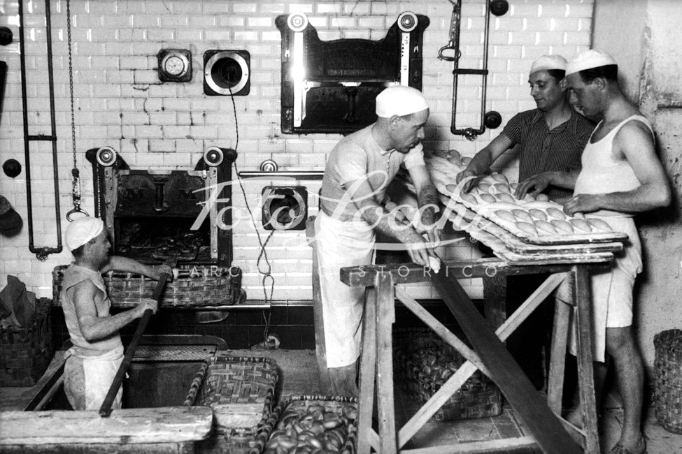 Bakers at work