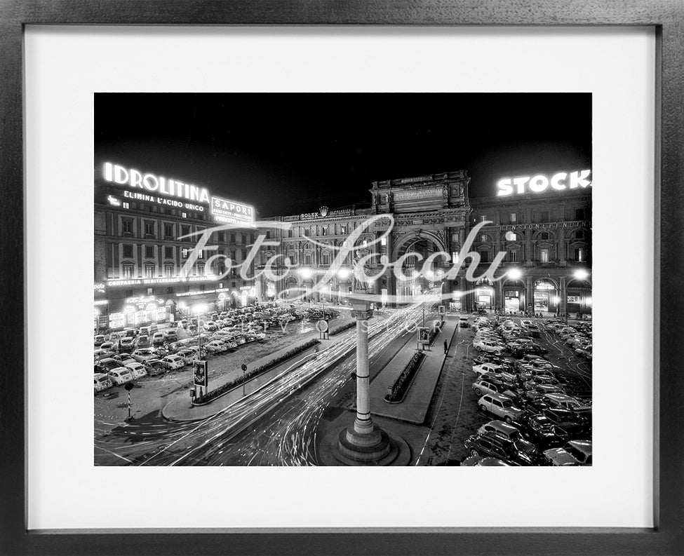 Republic Square at night