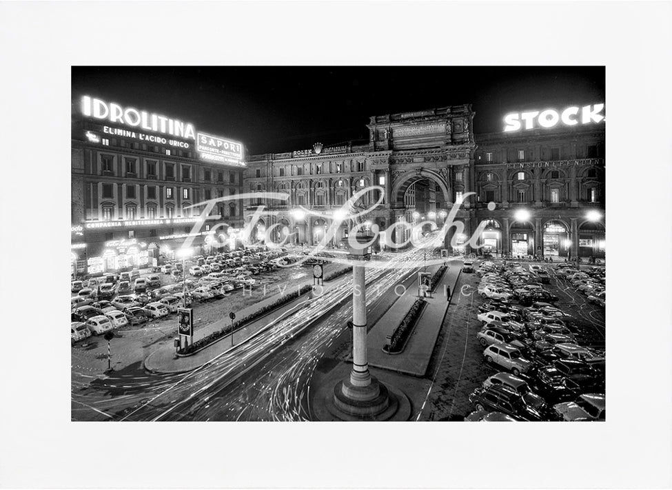 Republic Square at night
