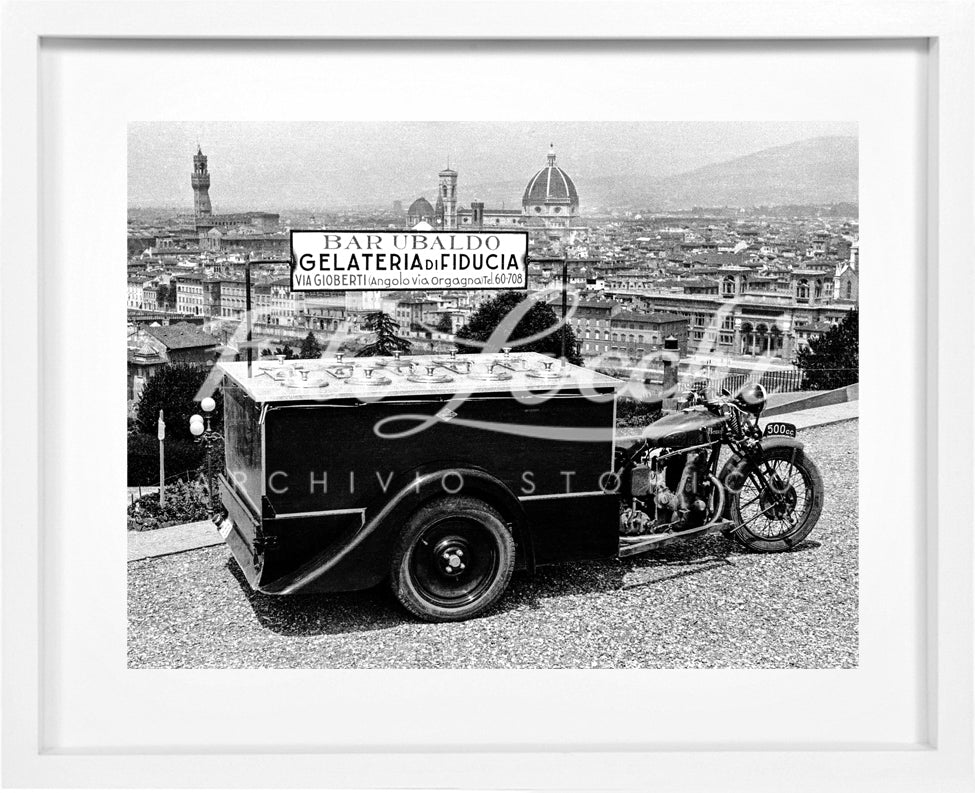 Ice cream maker "Bar Ubaldo" in Florence in 1937