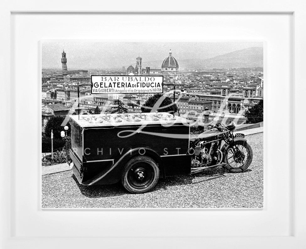 Ice cream maker "Bar Ubaldo" in Florence in 1937