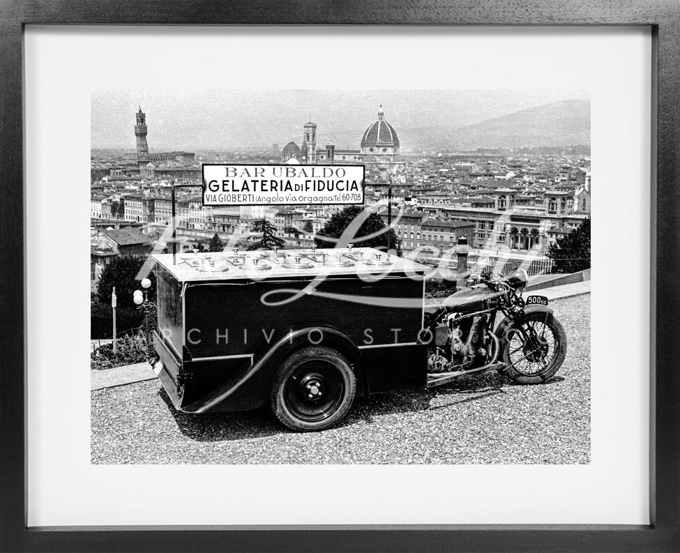 Ice cream maker "Bar Ubaldo" in Florence in 1937
