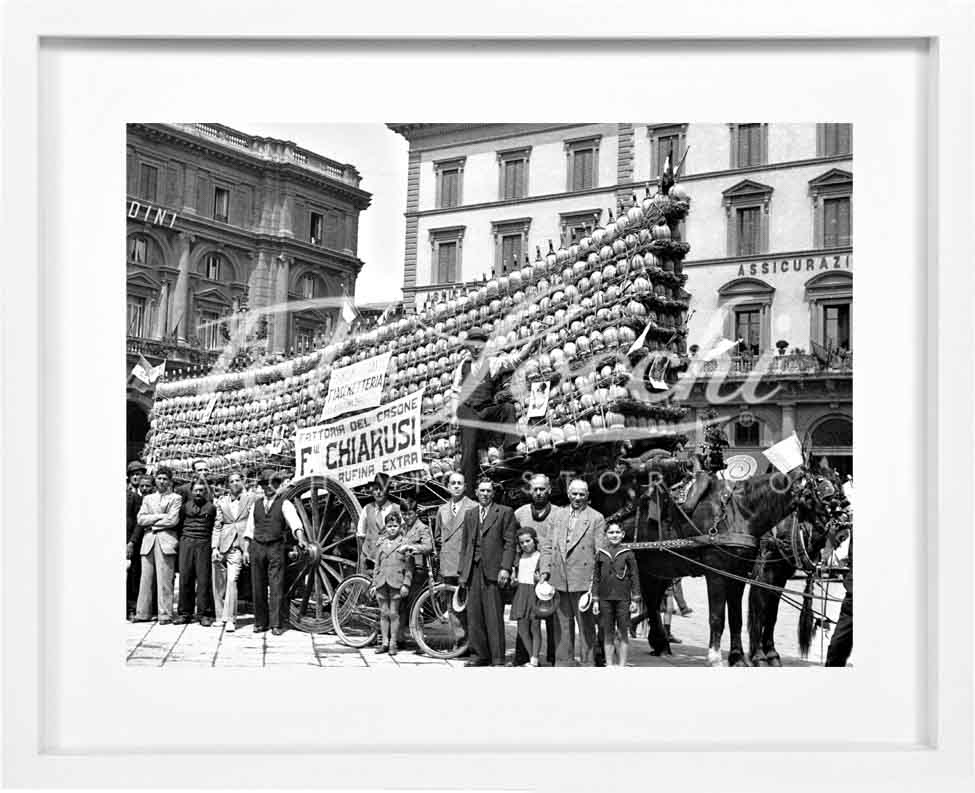 Carro coi fiaschi di vino a Firenze nel 1937