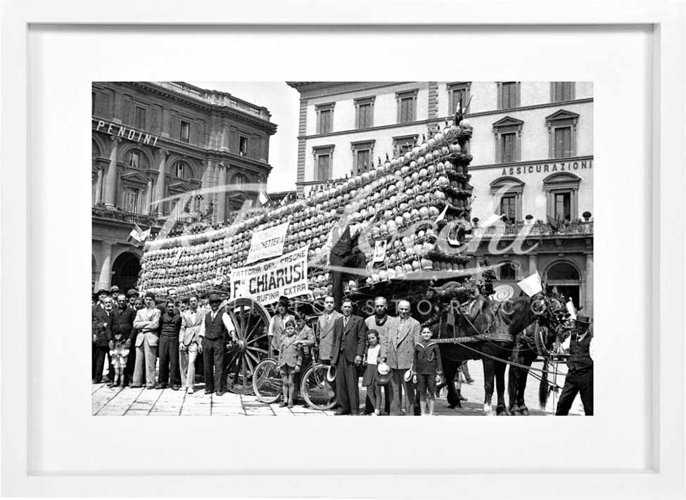 Carro coi fiaschi di vino a Firenze nel 1937