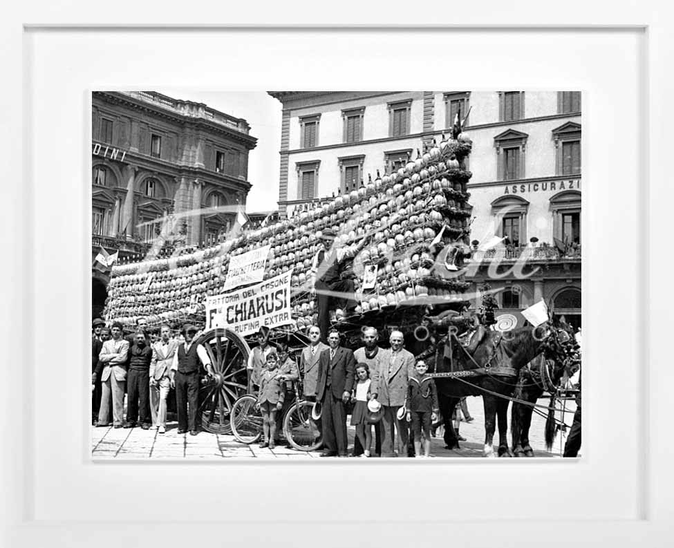 Carro coi fiaschi di vino a Firenze nel 1937