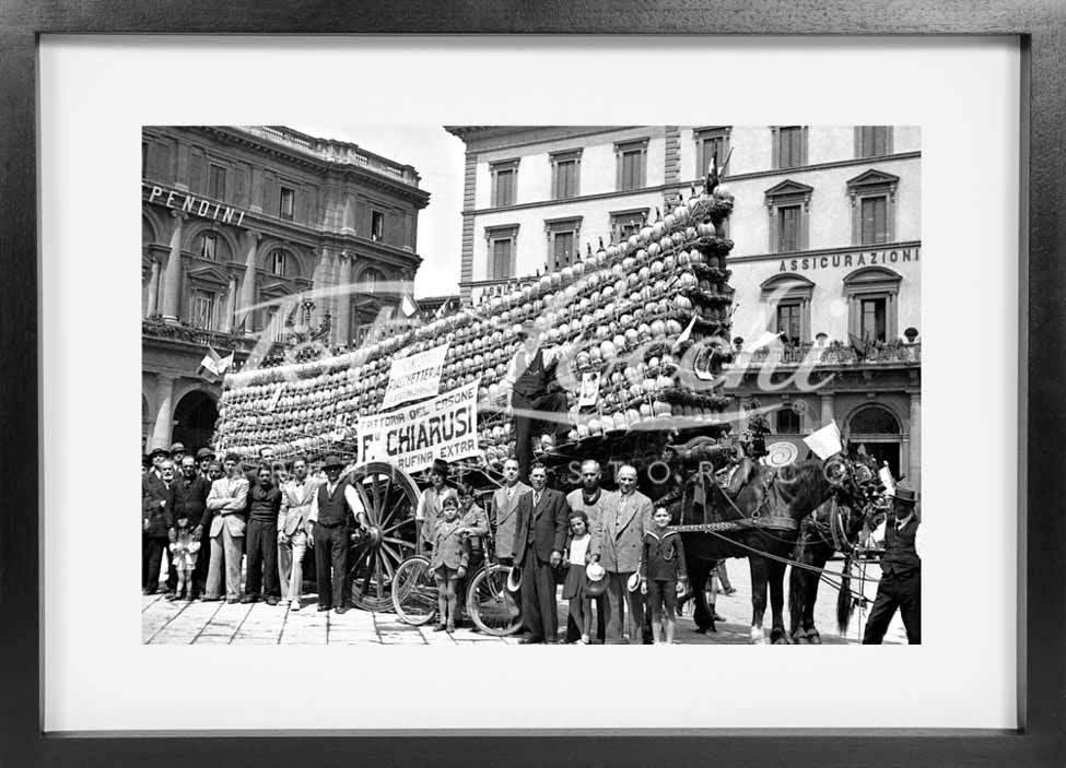 Carro coi fiaschi di vino a Firenze nel 1937