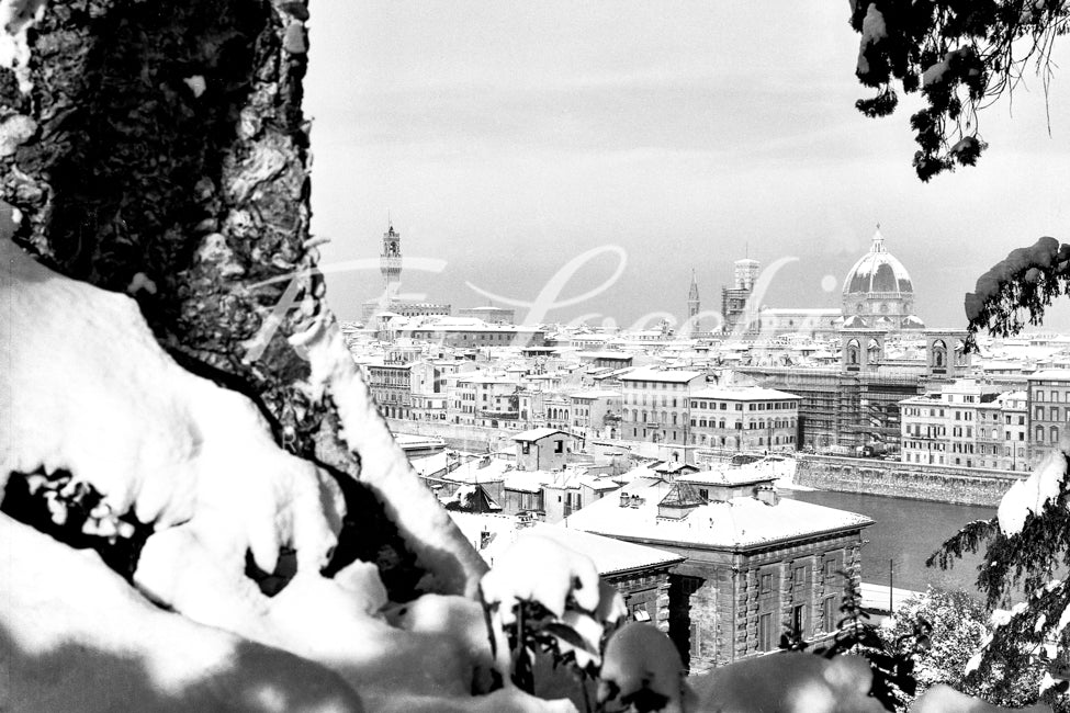 Florence under the snow in the 50s