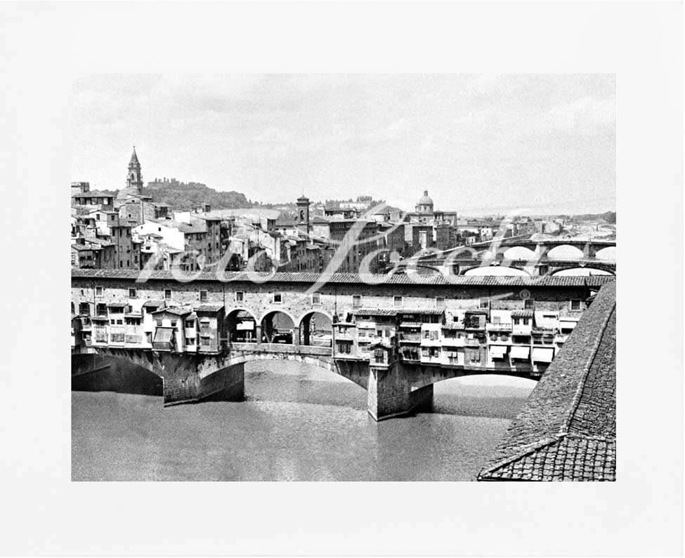 Ponte Vecchio in Florence in 1937