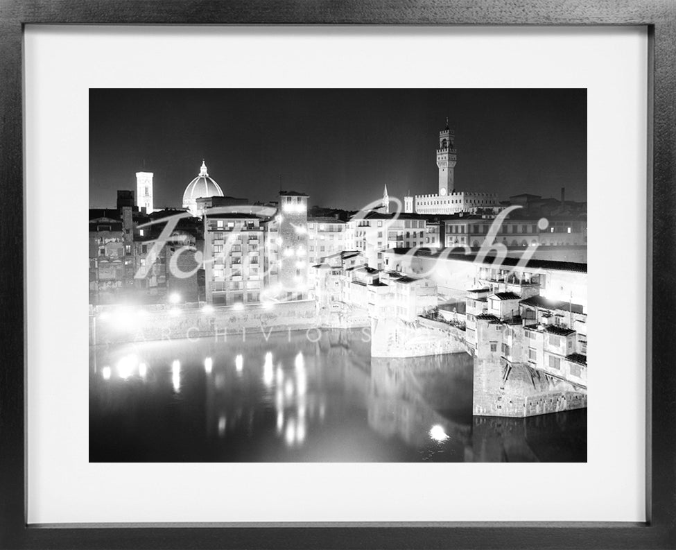 Veduta panoramica notturna del Ponte Vecchio negli anni '50 [Art_194]